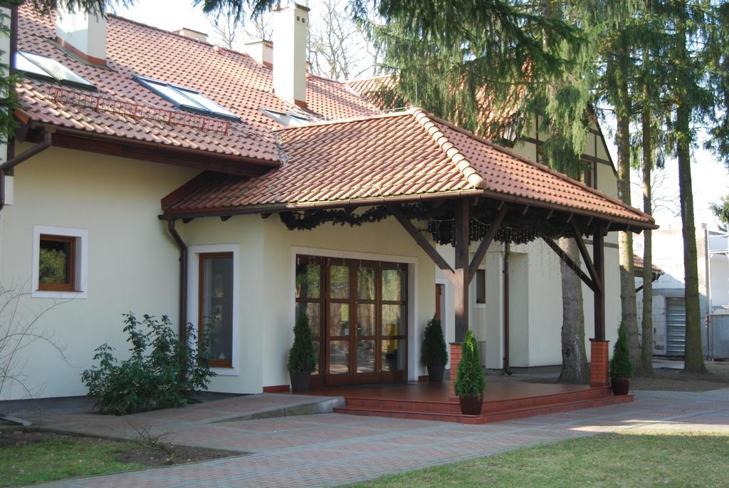 Hotel Restauracja Cztery Pory Roku Orneta Exteriér fotografie